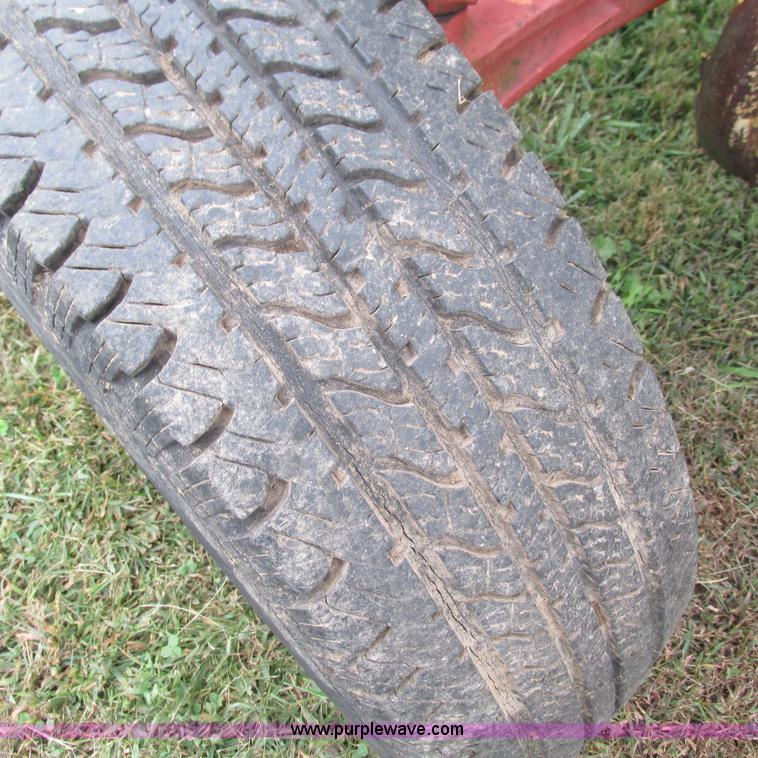 image for item L5303 Ford 4000 tractor