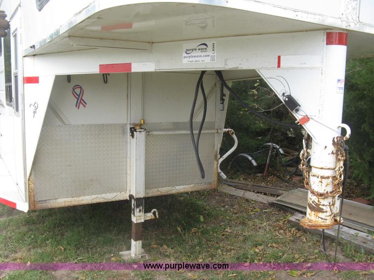 image for item L6344 2004 Ponderosa horse trailer