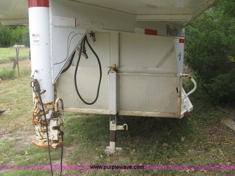 image for item L6344 2004 Ponderosa horse trailer