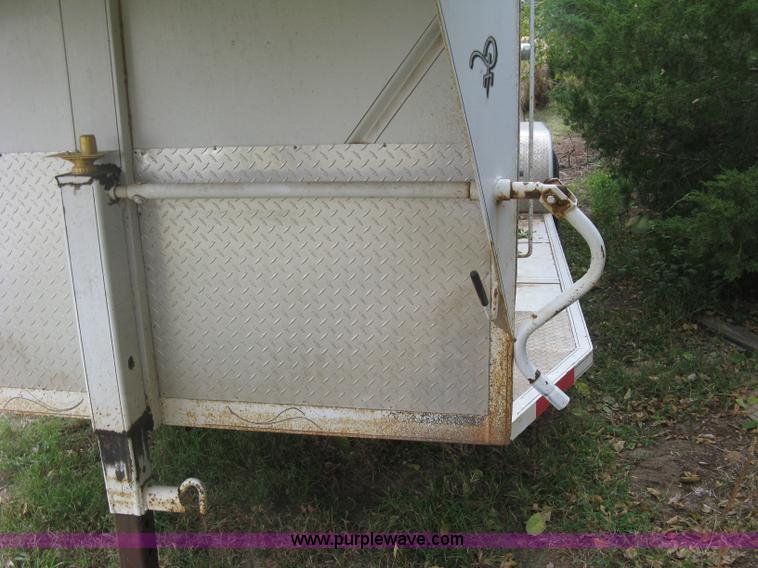 image for item L6344 2004 Ponderosa horse trailer