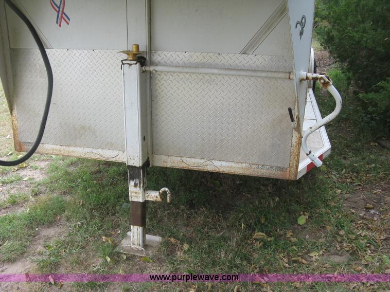 image for item L6344 2004 Ponderosa horse trailer