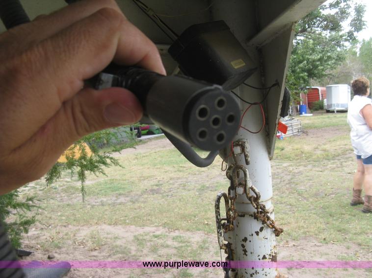 image for item L6344 2004 Ponderosa horse trailer