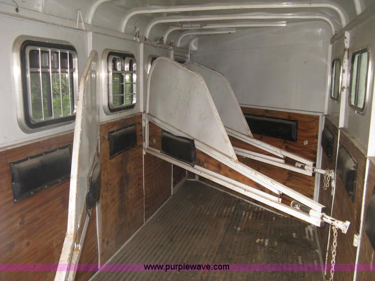 image for item L6344 2004 Ponderosa horse trailer