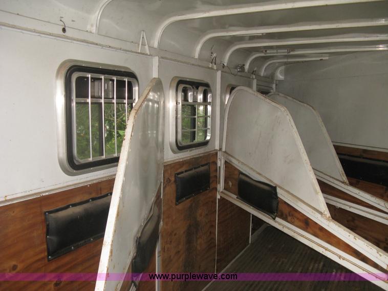 image for item L6344 2004 Ponderosa horse trailer