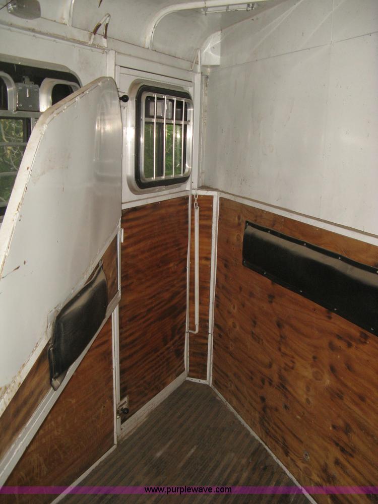 image for item L6344 2004 Ponderosa horse trailer