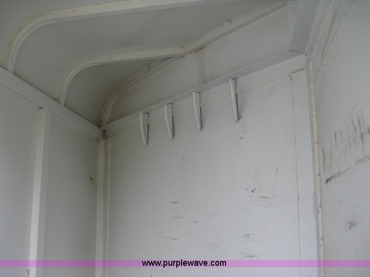 image for item L6344 2004 Ponderosa horse trailer