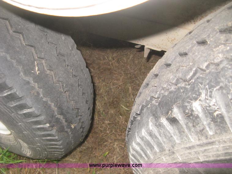 image for item L6344 2004 Ponderosa horse trailer