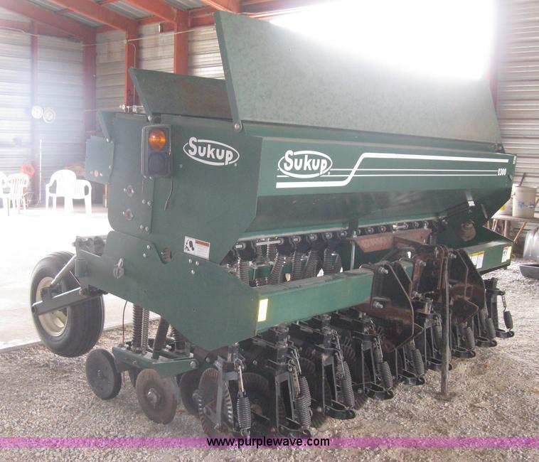 image for item L6413 Sukup 2300 no-till drill