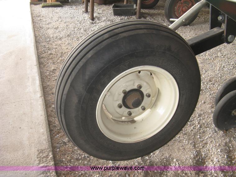 image for item L6413 Sukup 2300 no-till drill