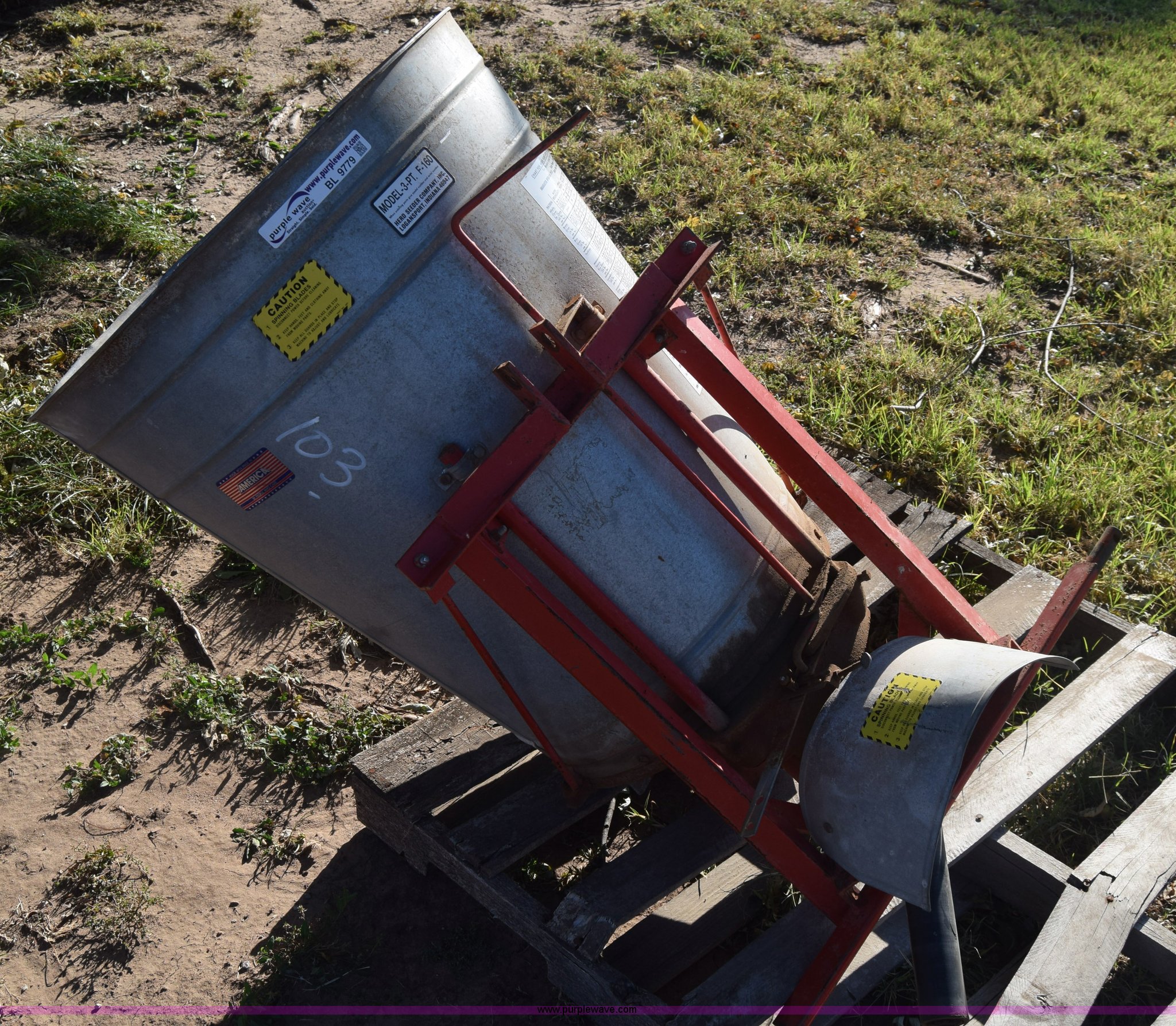 Herd seeder in Mt. Hope, KS Item BL9779 sold Purple Wave