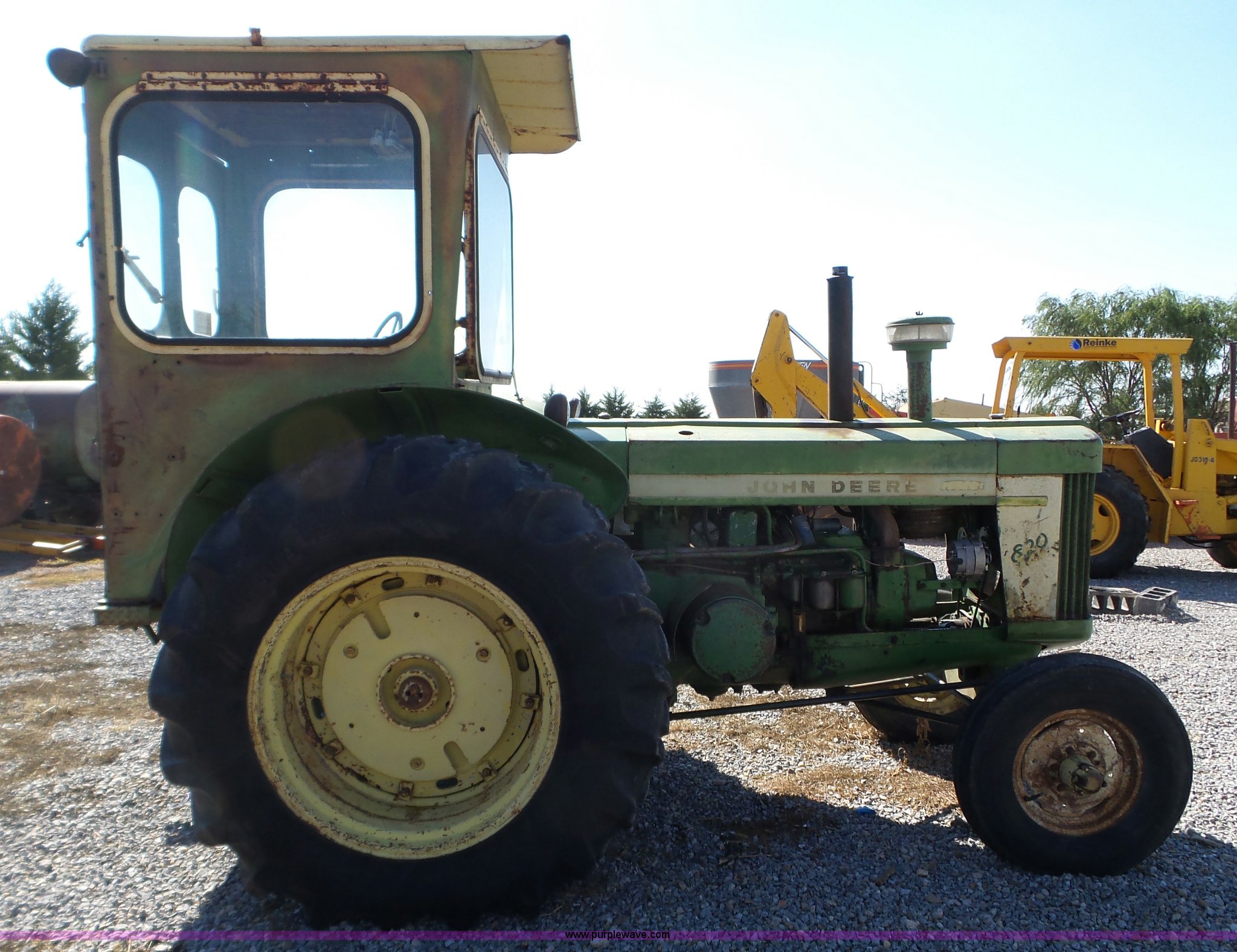 1957 John Deere 820 tractor in Copeland, KS Item L5118 sold Purple Wave