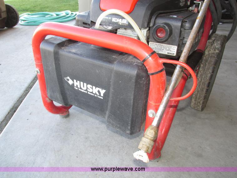 image for item AV9077 2010 Husky pressure washer