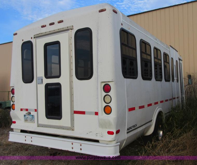 image for item BB9147 1996 Ford Econoline E450 bus