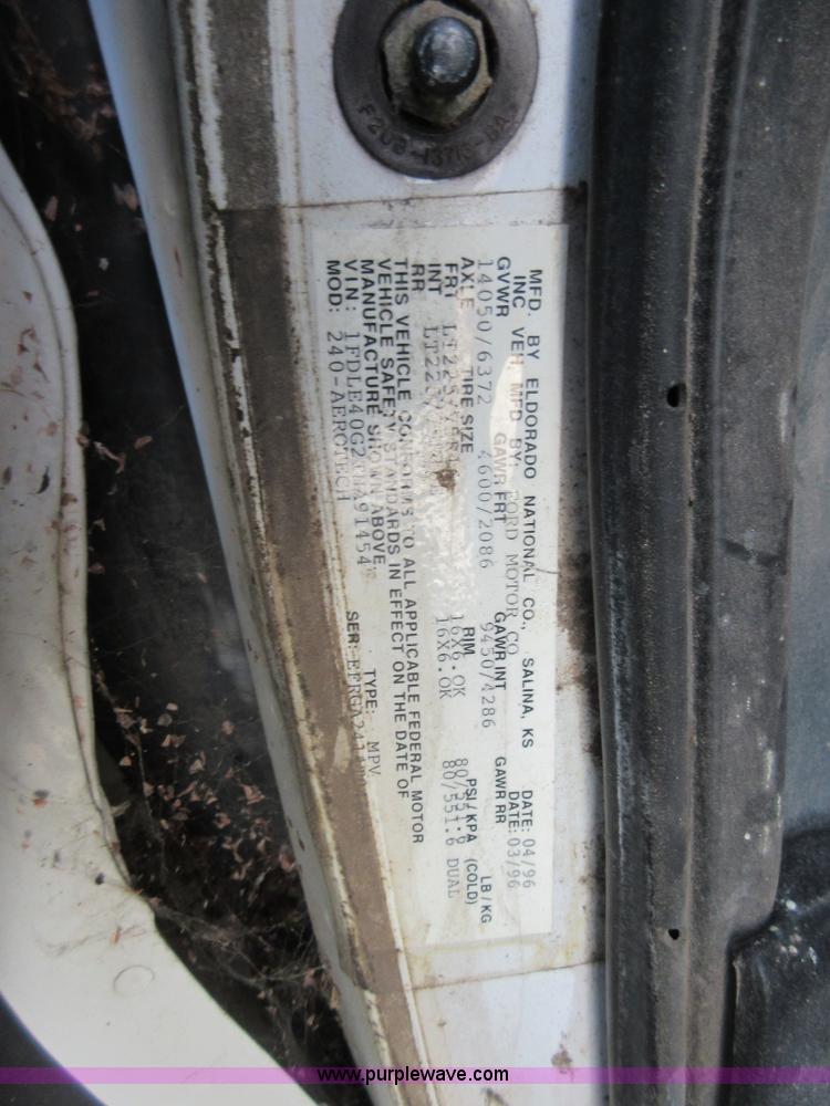 image for item BB9147 1996 Ford Econoline E450 bus