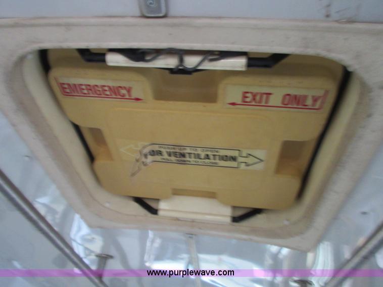 image for item BB9147 1996 Ford Econoline E450 bus
