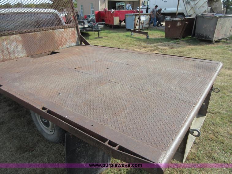 image for item BB9160 1993 Chevrolet S10 flatbed pickup truck