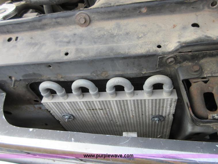 image for item BB9160 1993 Chevrolet S10 flatbed pickup truck