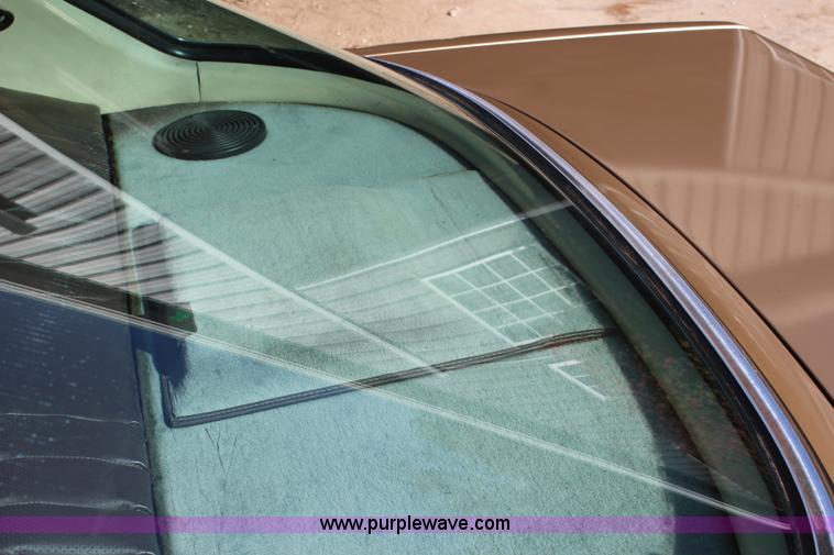 image for item BB9264 1980 Mercedes Benz 450SLC