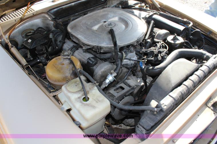 image for item BB9264 1980 Mercedes Benz 450SLC