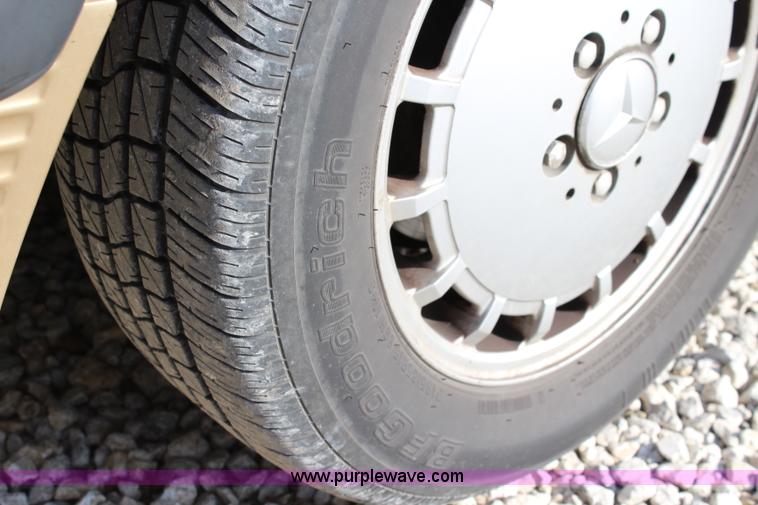 image for item BB9264 1980 Mercedes Benz 450SLC