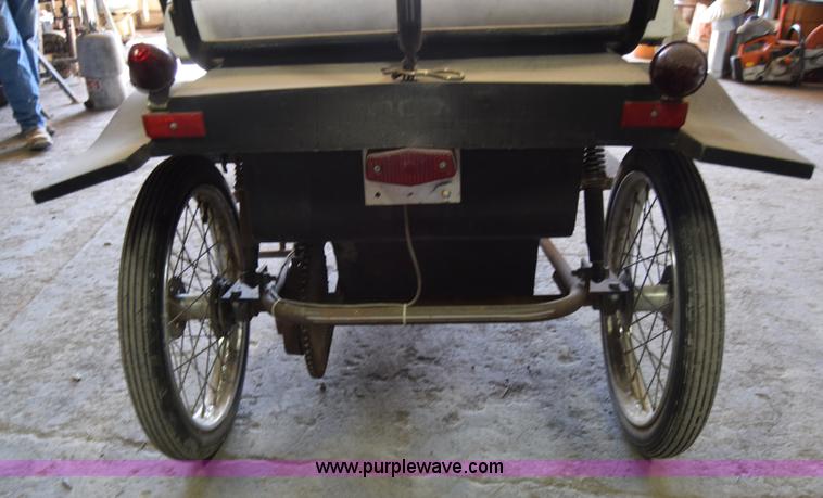 image for item BL9826 Tri-Ped motorized bicycle