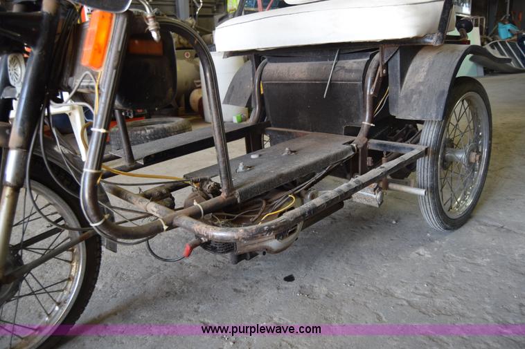 image for item BL9826 Tri-Ped motorized bicycle