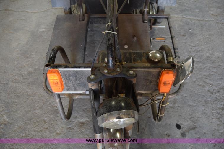 image for item BL9826 Tri-Ped motorized bicycle