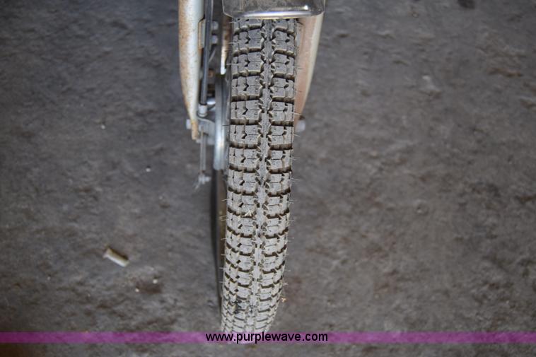 image for item BL9826 Tri-Ped motorized bicycle
