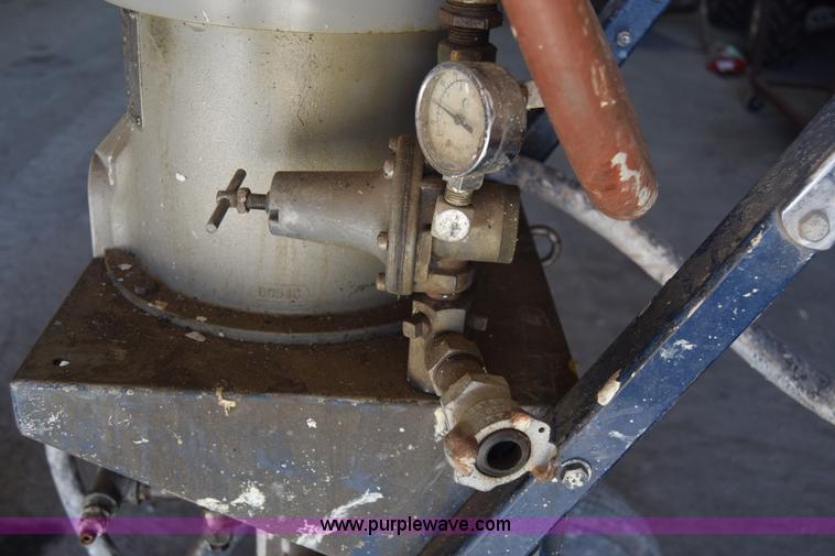image for item BL9827 Graco paint sprayer