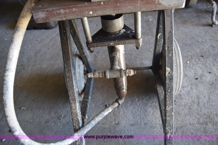 image for item BL9827 Graco paint sprayer