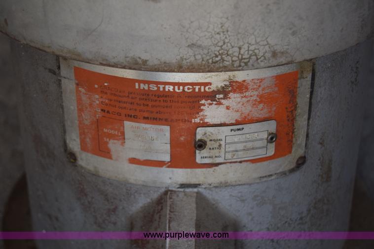 image for item BL9827 Graco paint sprayer