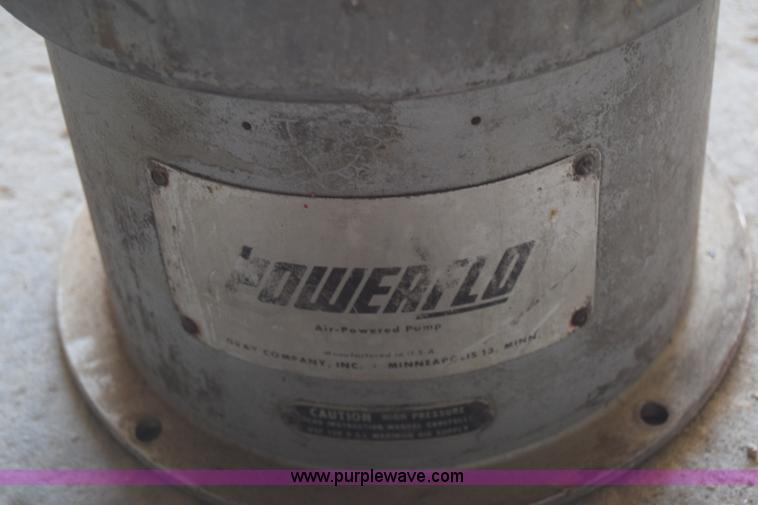 image for item BL9827 Graco paint sprayer