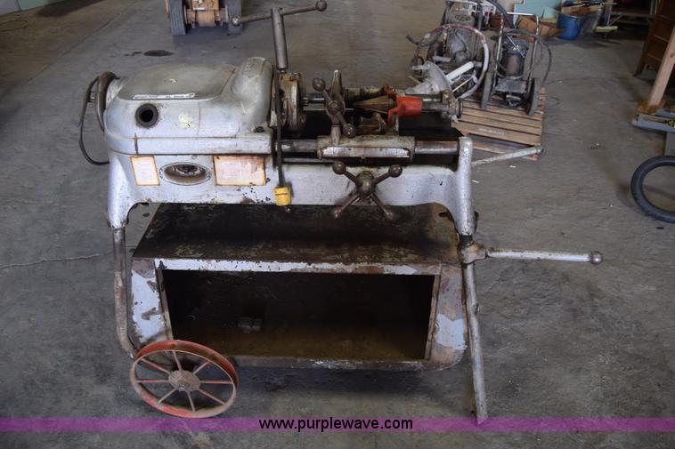 image for item BL9829 Ridgid 500 pipe threader