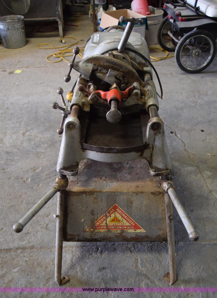 image for item BL9829 Ridgid 500 pipe threader