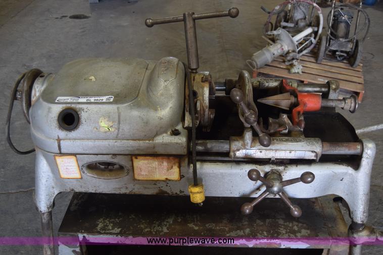 image for item BL9829 Ridgid 500 pipe threader