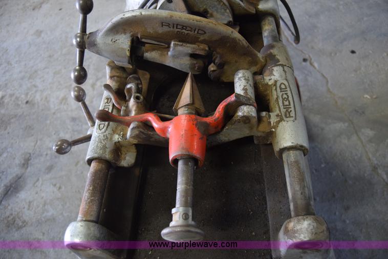 image for item BL9829 Ridgid 500 pipe threader