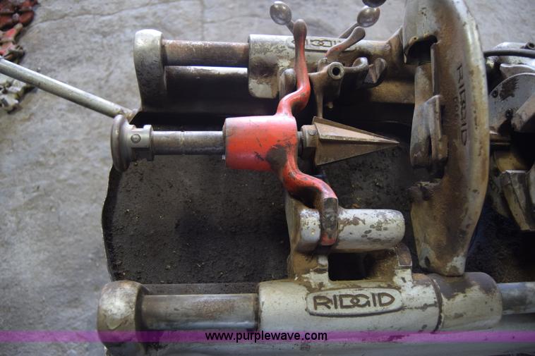 image for item BL9829 Ridgid 500 pipe threader