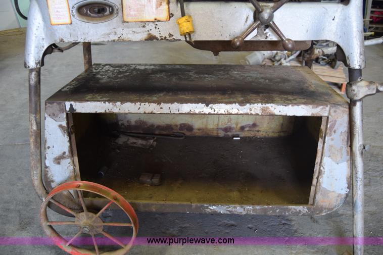 image for item BL9829 Ridgid 500 pipe threader