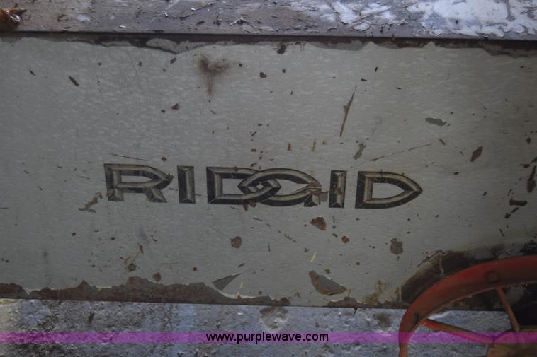 image for item BL9829 Ridgid 500 pipe threader