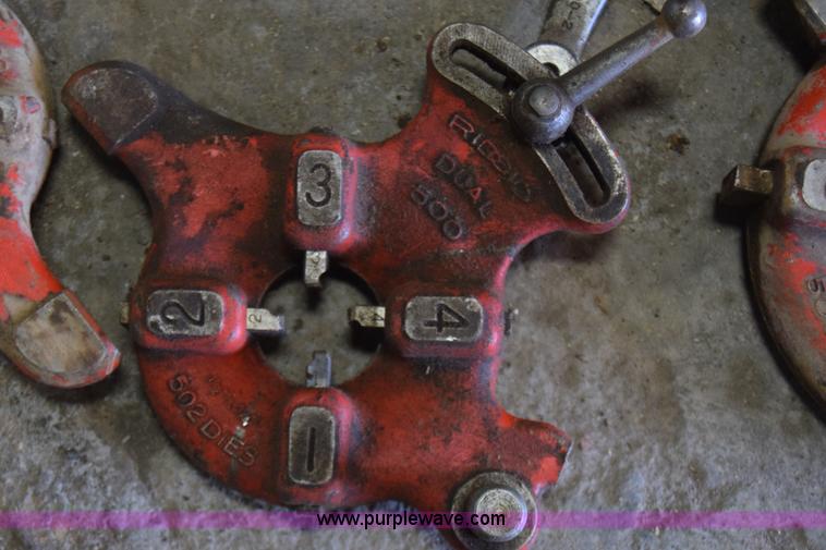 image for item BL9829 Ridgid 500 pipe threader