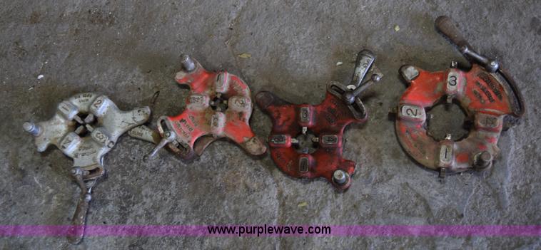 image for item BL9829 Ridgid 500 pipe threader