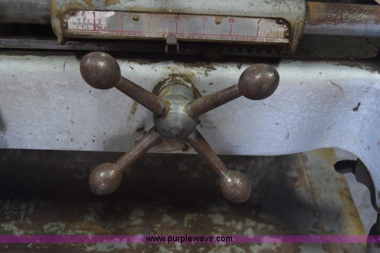 image for item BL9829 Ridgid 500 pipe threader