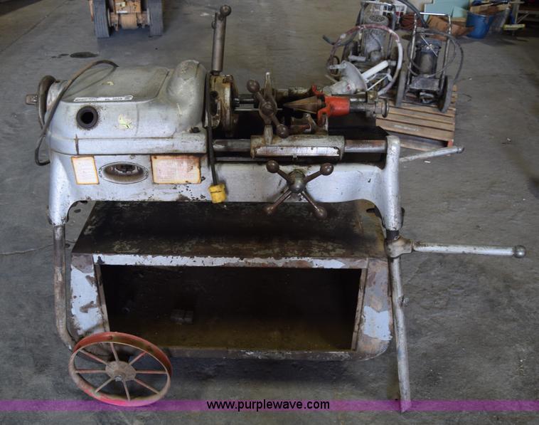 image for item BL9829 Ridgid 500 pipe threader