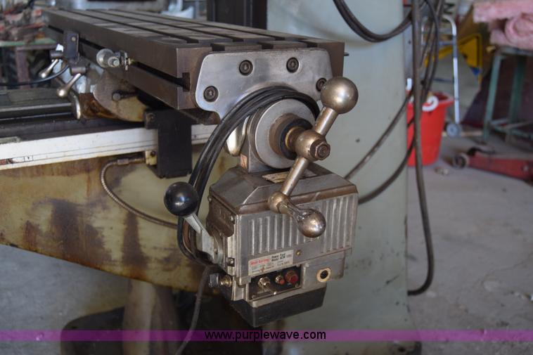 image for item BL9831 Comet 25 vertical mill