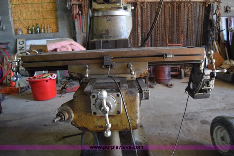 image for item BL9831 Comet 25 vertical mill