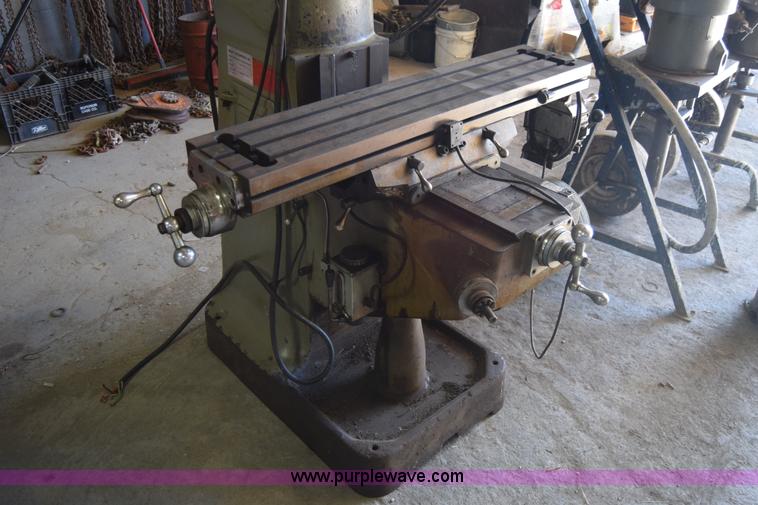 image for item BL9831 Comet 25 vertical mill