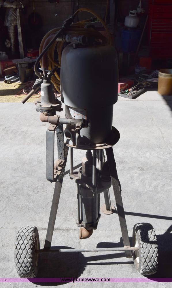 image for item BL9833 Graco Type 65 paint sprayer