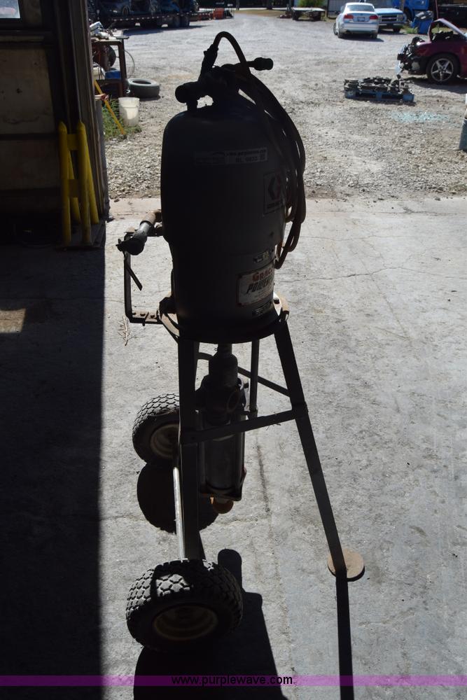 image for item BL9833 Graco Type 65 paint sprayer
