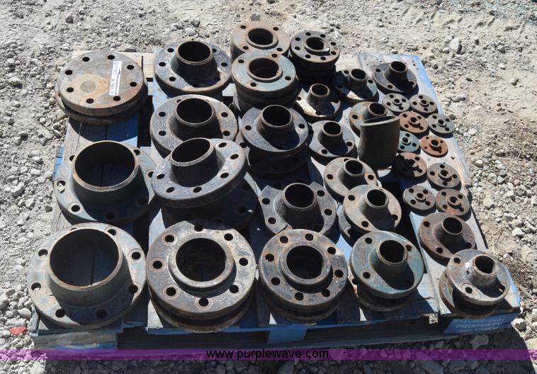 image for item BL9835 Assorted weld flange fittings