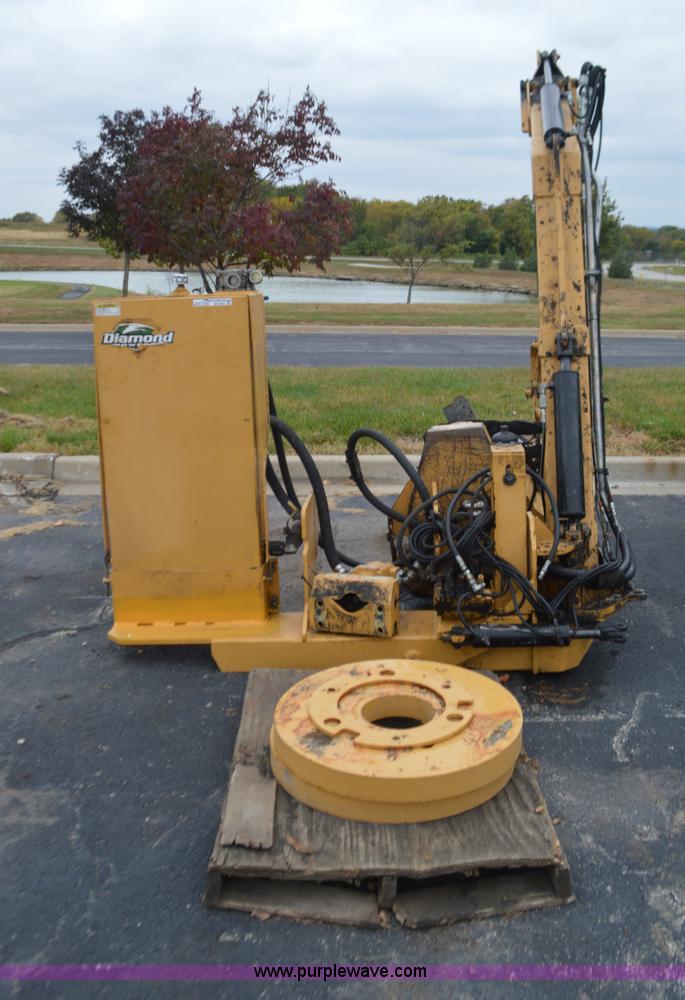 image for item BR9887 Diamond mid-mount boom mower